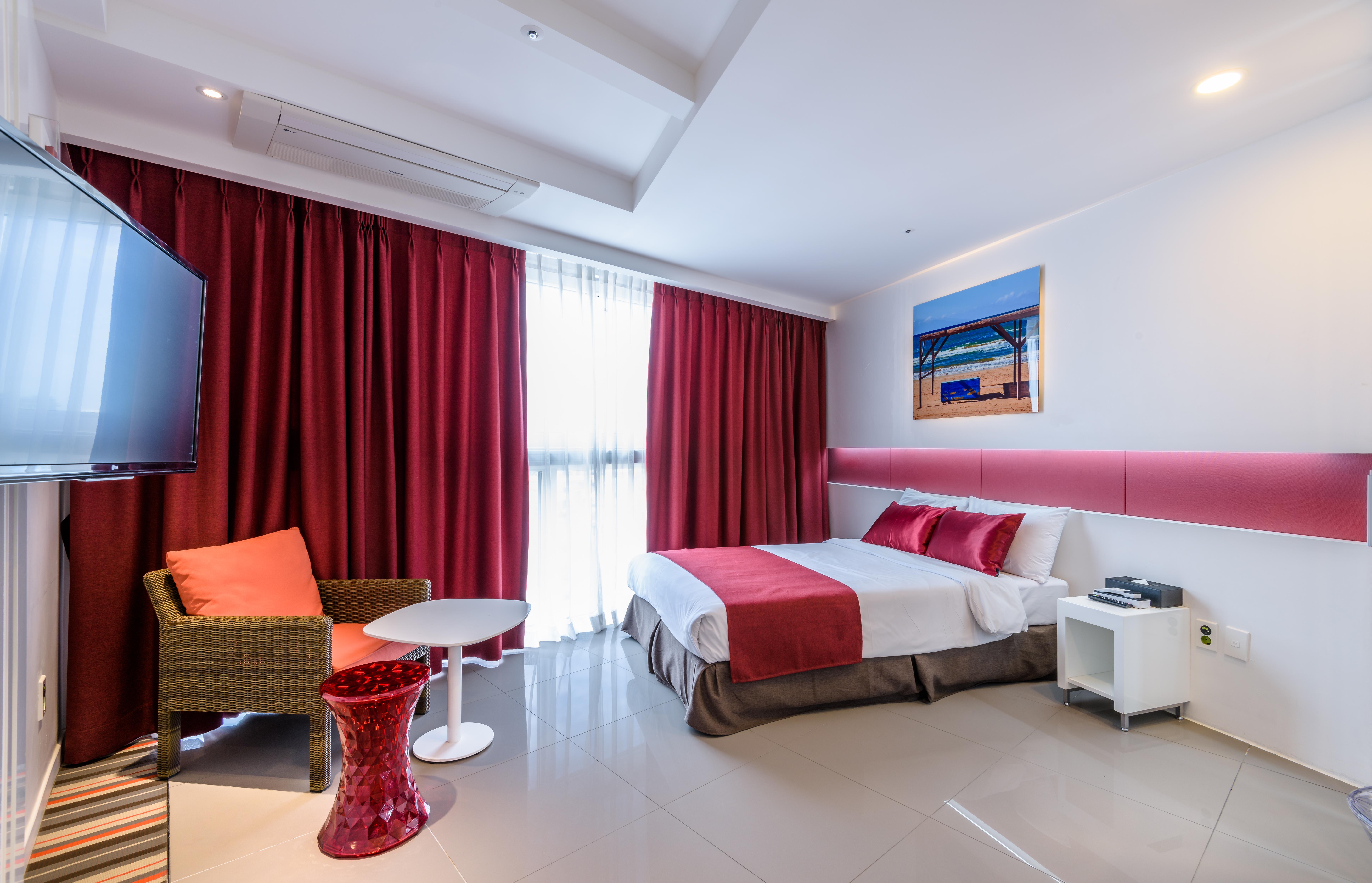 Aimi Jeju Beach Hotel Екстер'єр фото