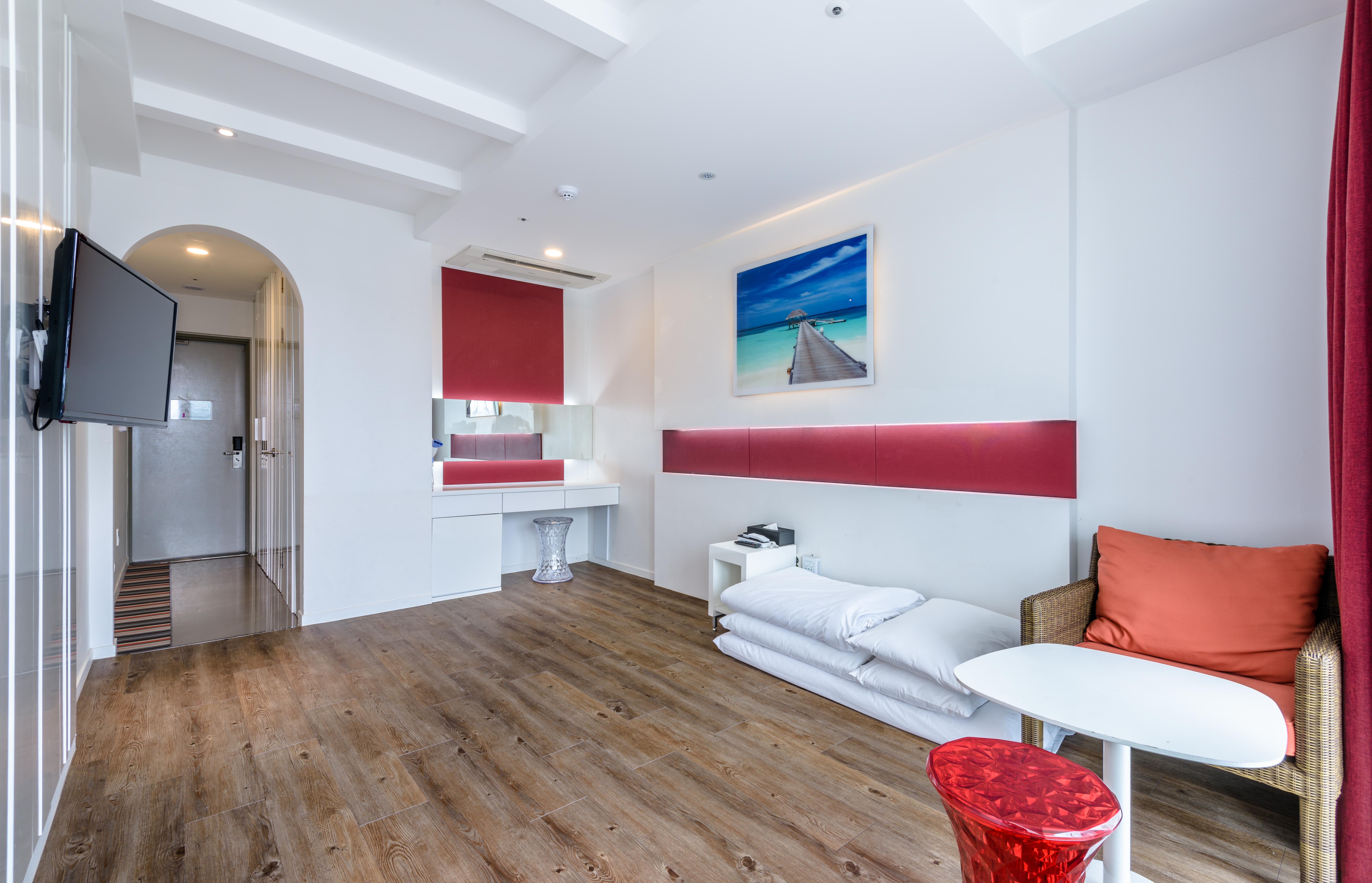 Aimi Jeju Beach Hotel Екстер'єр фото