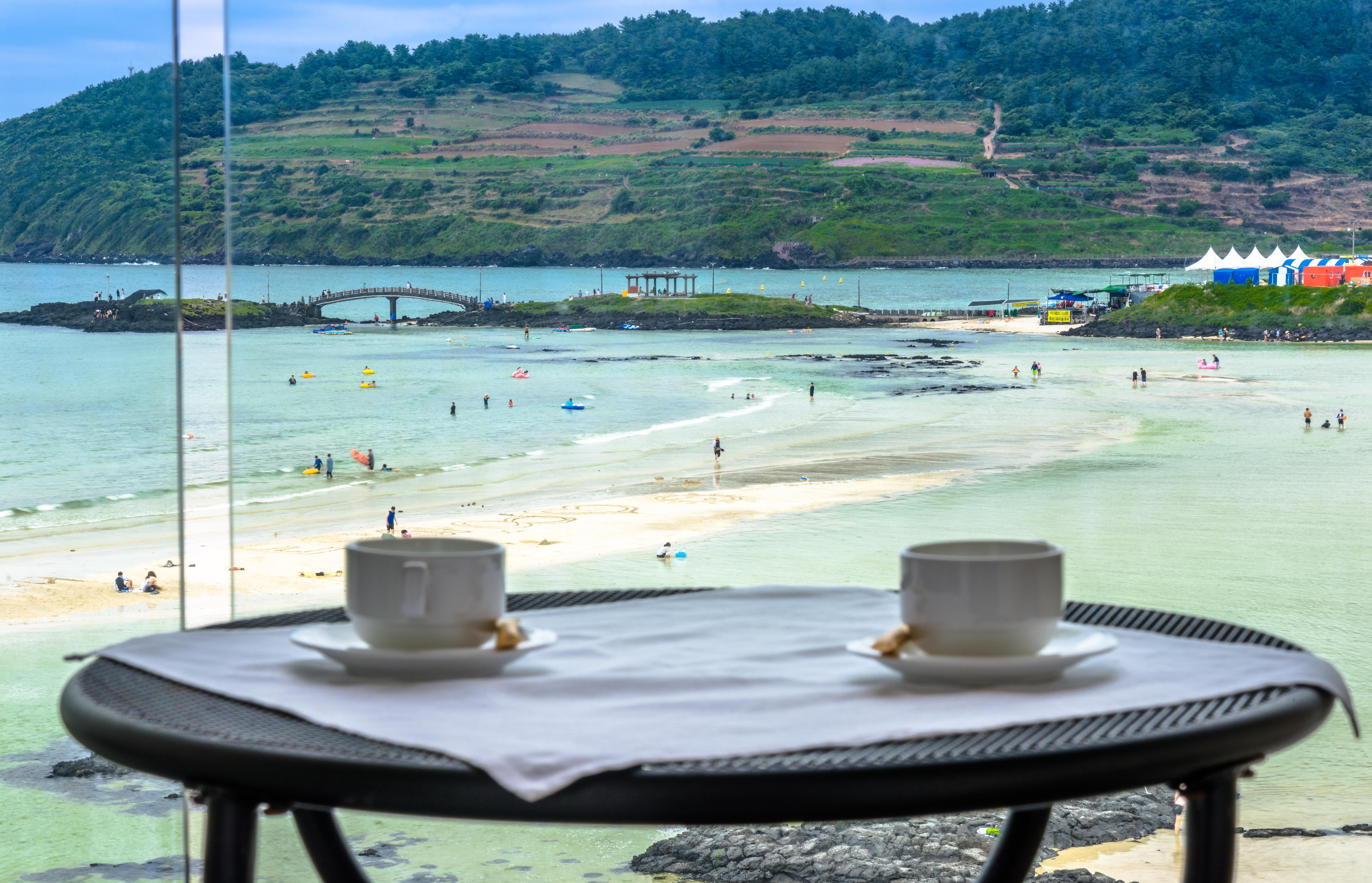 Aimi Jeju Beach Hotel Екстер'єр фото