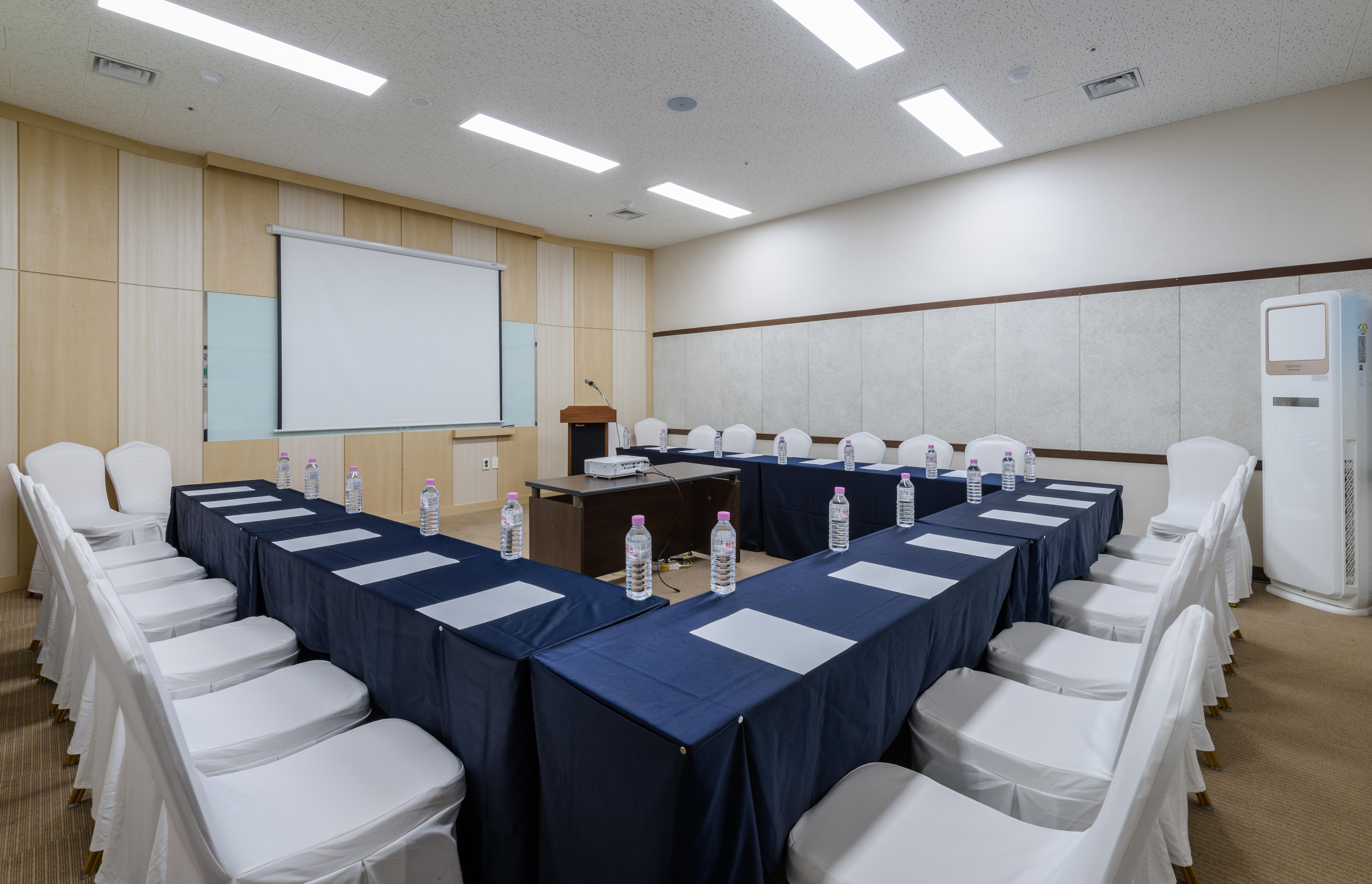 Aimi Jeju Beach Hotel Екстер'єр фото